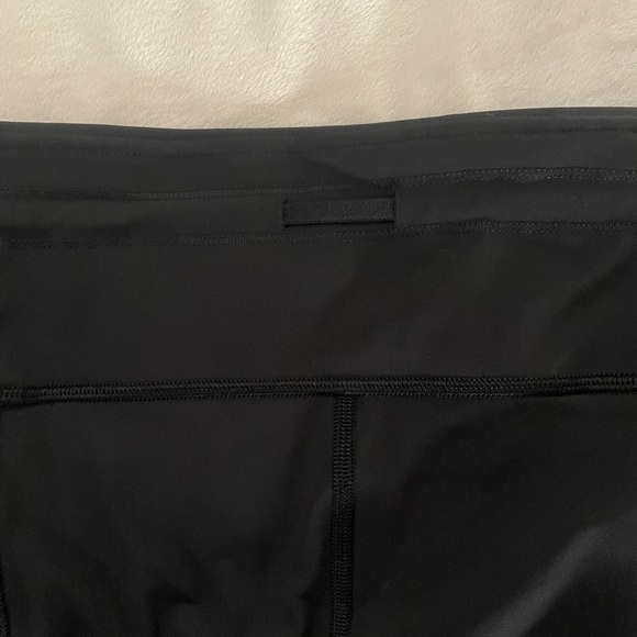 Swift Speed High-Rise Short 6" - size 8 - worn once - Picture 5 of 8